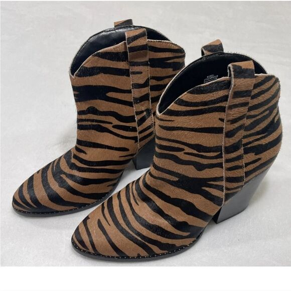 🆕️👢Rebel Wilson Lady Jam Tiger Print Cowboy Boot, Sz 8W - Picture 2 of 5